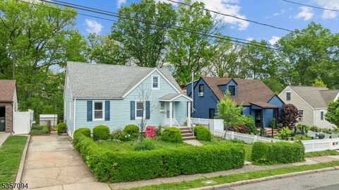 104 Bucknell Ave, Woodbridge, NJ 07095