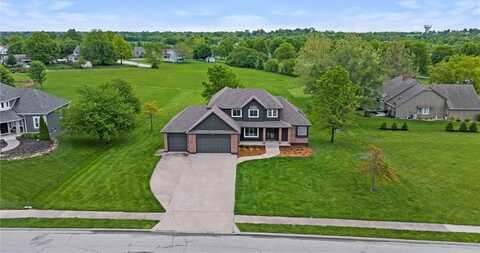 615 Horizon Parkway, Raymore, MO 64083