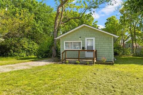 1005 E 83rd Terrace, Kansas City, MO 64131