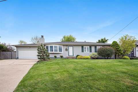 710 Grant Wood Dr. SE, CedarRapids, IA 52403