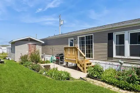 104 S. R Ave Lot 25, Vinton, IA 52349