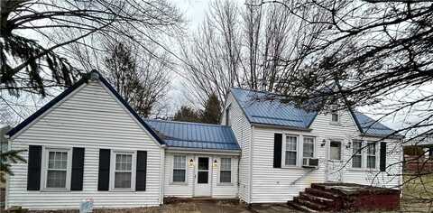1307 Sun St, Connellsville, PA 15425