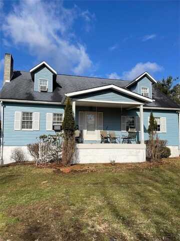 435 Narrows Rd, Connellsville, PA 15425
