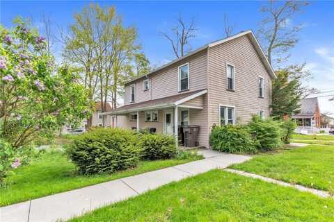 301 S Pitt St, Mercer, PA 16137