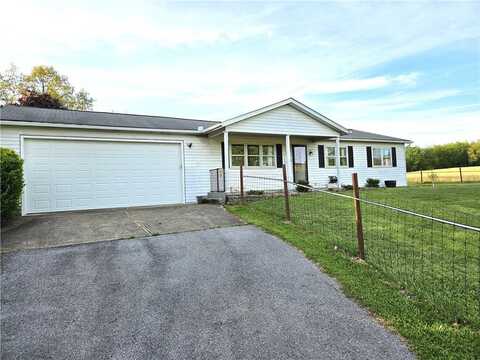60 Apple Ln, Centertown, PA 15731