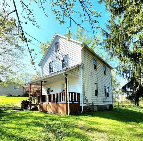 444 Curtis St, Sharon, PA 16146