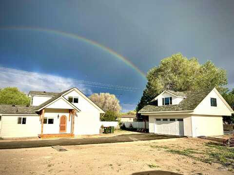 2055 S Locust Grove Road, Meridian, ID 83642