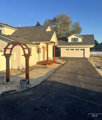 2055 S Locust Grove Road, Meridian, ID 83642