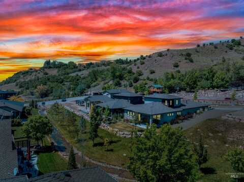 3371 E Warm Springs Ave, Boise, ID 83716