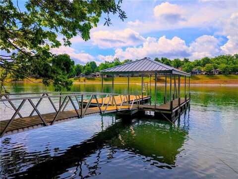 541 Peninsula Road, West Union, SC 29696