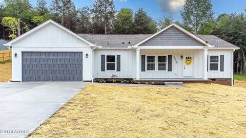 8888 Shaw Ferry Rd, Lenoir City, TN 37772