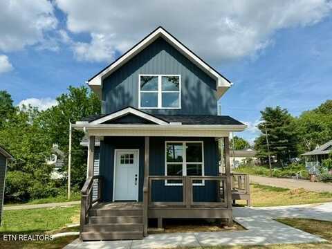 1118 NW Mercer St, Knoxville, TN 37921