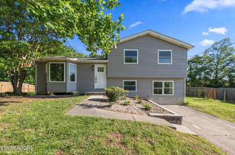 1226 Amber Meadows Circle, Knoxville, TN 37932