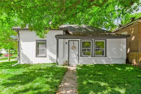 222 W College Street, Independence, MO 64050