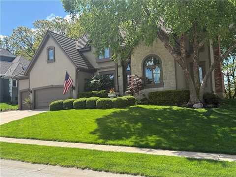 5316 NE NORTHGATE Crossing, Lees Summit, MO 64064