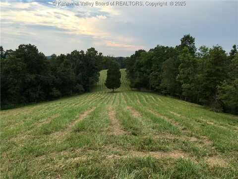 728 Honeycutt Road, Fraziers Bottom, WV 25082