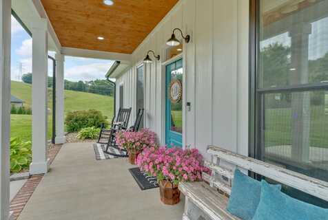 618 Deer Run Trail, Bean Station, TN 37708