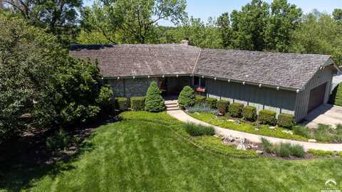 2013 Camelback Drive, Lawrence, KS 66047