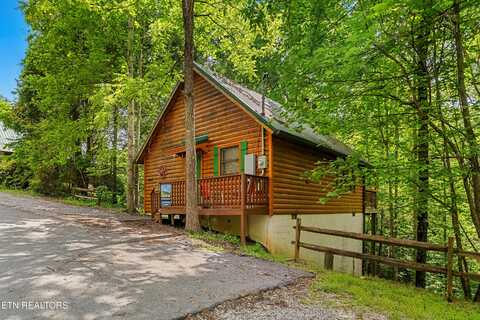 1452 Cupid Way, Sevierville, TN 37876