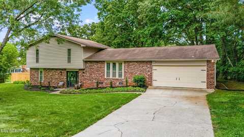 8804 Holles Lane, Knoxville, TN 37922