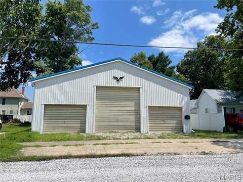620 N Chestnut Street, Litchfield, IL 62056