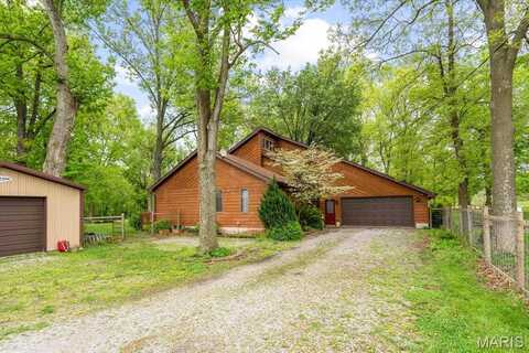 22000 East Road, Carlyle, IL 62231