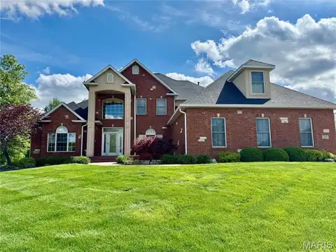 1034 Far Oaks Drive, Caseyville, IL 62232