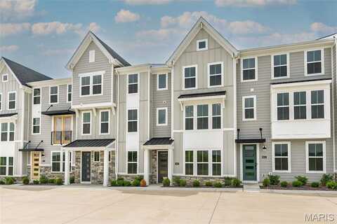 8927 Gateway E, Richmond Heights, MO 63144