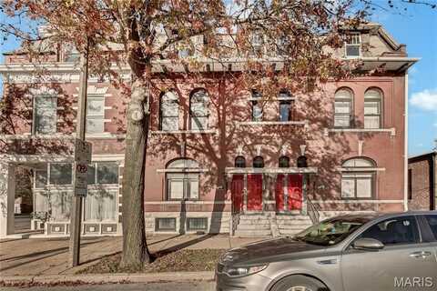 2341 Russell Boulevard, Saint Louis, MO 63104