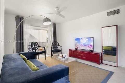 8701 SW 141st St, Palmetto Bay, FL 33176