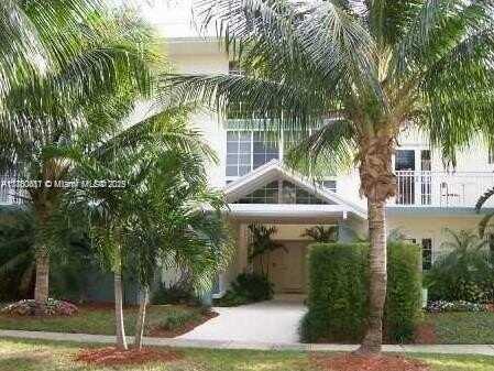 290 Sunrise Dr, Key Biscayne, FL 33149