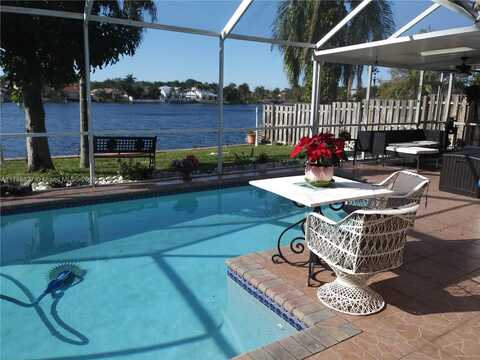 2601 Regalia Way, Cooper City, FL 33026
