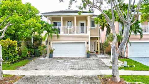 377 NE 34th Ter, Homestead, FL 33033