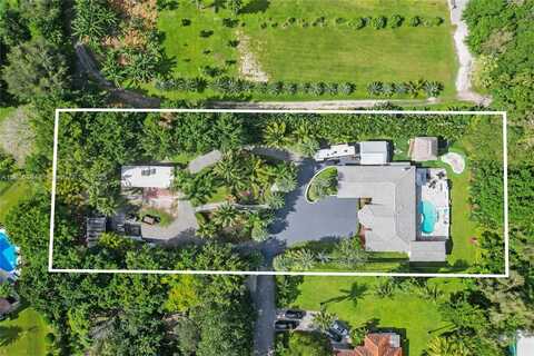 10831 SW 51st Ct, Davie, FL 33328