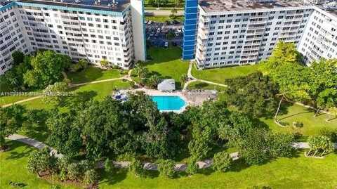 4200 Hillcrest Dr, Hollywood, FL 33021