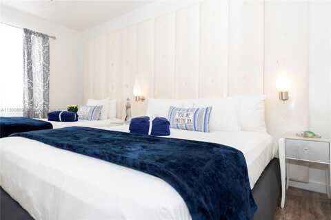 6760 Collins Ave, Miami Beach, FL 33141