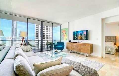 68 SE 6th St, Miami, FL 33131
