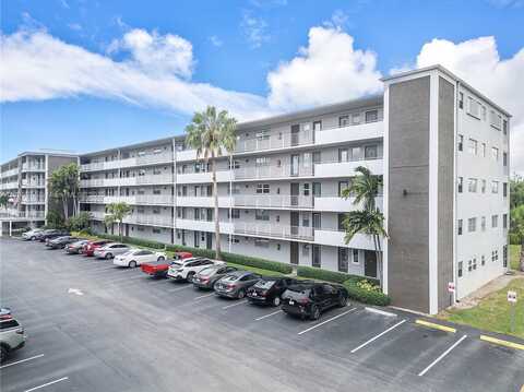 4800 Hillcrest Ln, Hollywood, FL 33021