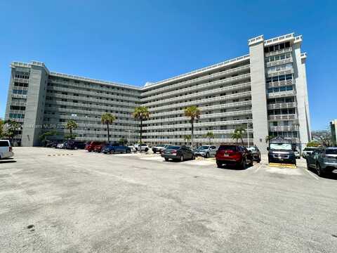 1401 NE Miami Gardens Dr, Miami, FL 33179