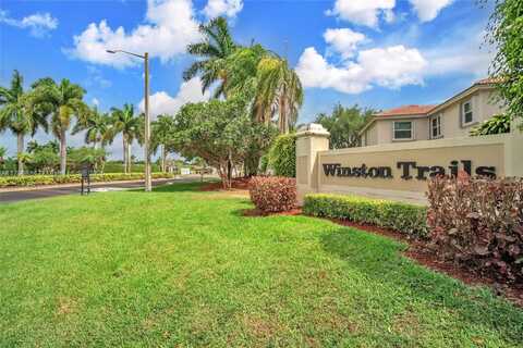 6684 BROOKHURST CIR, Lake Worth, FL 33463