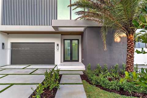 6818 NW 104th Ct, Doral, FL 33178
