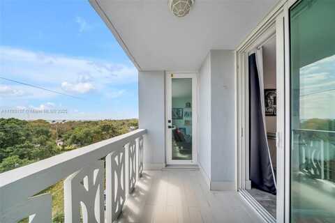 8233 Harding Ave, Miami Beach, FL 33141