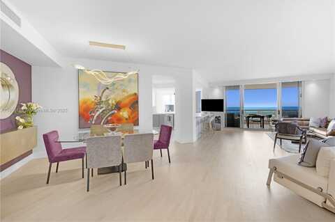 21050 Point Pl, Aventura, FL 33180