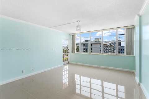 2025 NE 164th St, North Miami Beach, FL 33162