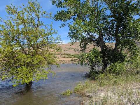 126 River Bend Road, White Bird, ID 53611