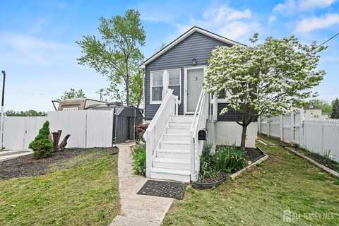 5 Wedgewood Ave Avenue, Woodbridge, NJ 07095
