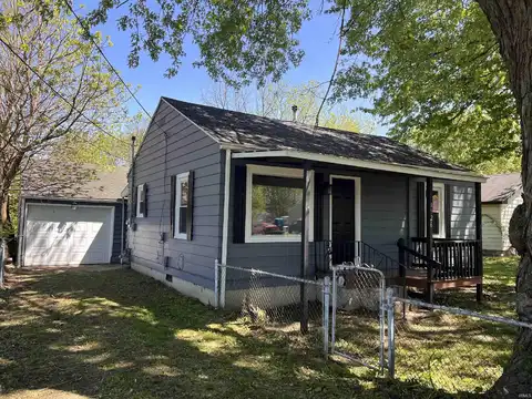 1926 E 17 Street, Muncie, IN 47304