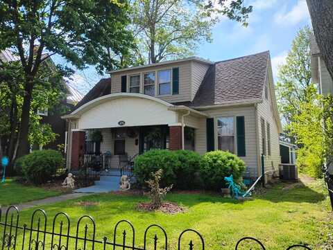 326 S Meridian Street, Winchester, IN 47394