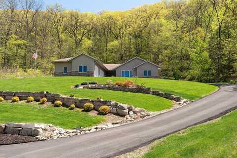 403 14th St, La Crescent, MN 55947