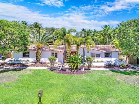 7905 SW 161st St, Palmetto Bay, FL 33157